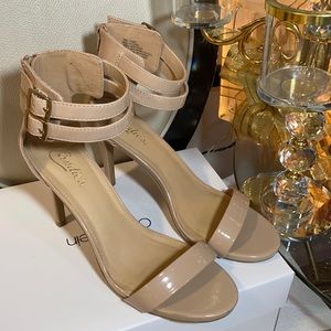 Candie’s Fairly Use in a good condition.